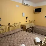 Couette-café Karol Wojtyla 3*