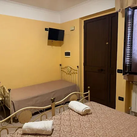 Karol Wojtyla Bed & Breakfast 3*